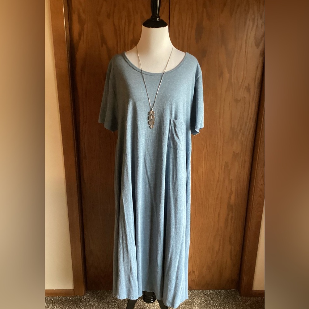 COPY - LuLaRoe Carly Short-Sleeved Dress
